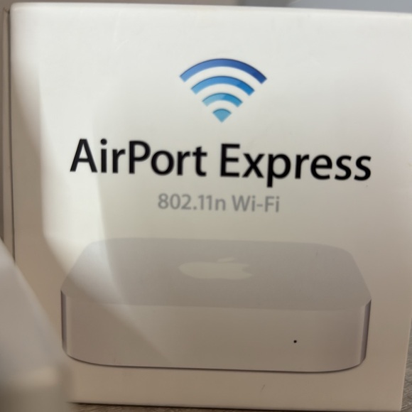 Apple Device Box Set - Picture 6 of 6